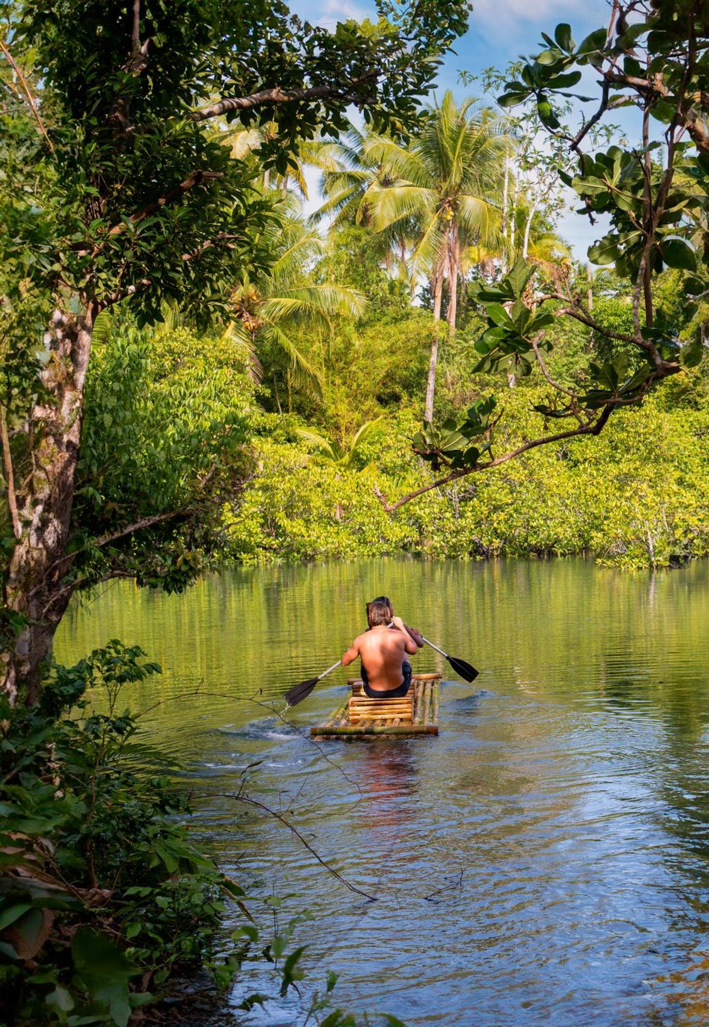 Private With Pool - Kalani River General Luna (Surigao del Norte)
